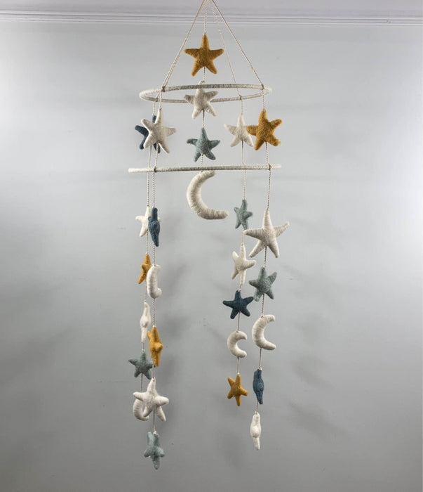 secondhand Petit Pehr Baby Mobile - HIDDEN NEEDS PHOTOS