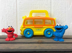 Shop Sesame Street Elmo On The Go Case at GoodBuy Gear