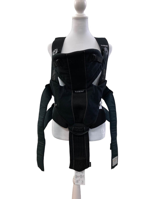 used BabyBjorn Baby Carrier Miracle