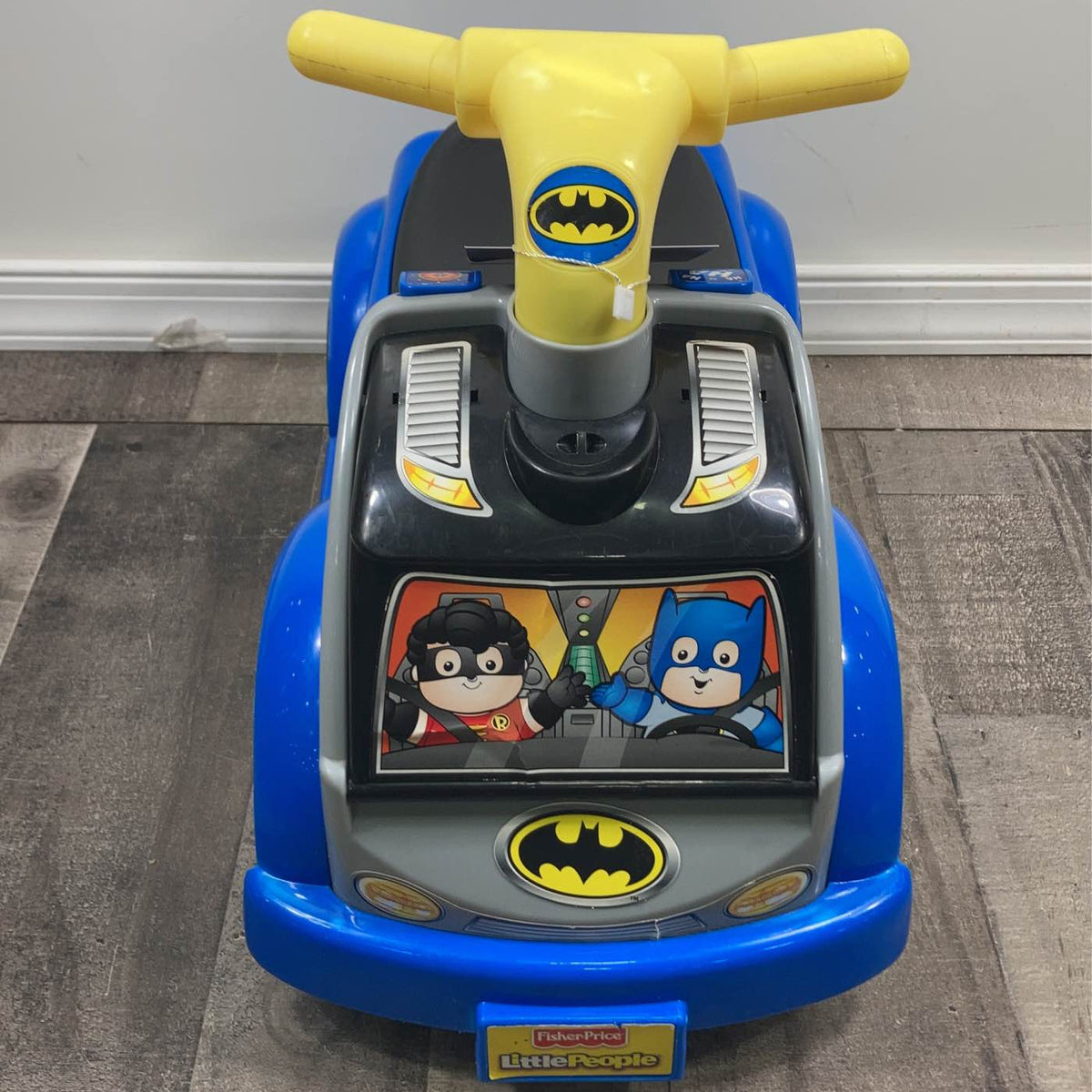 Fisher Price Little People DC Friends Wheelies Batman Ride-On
