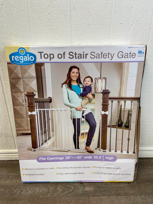 secondhand Regalo Top Of Stairs Baby Gate