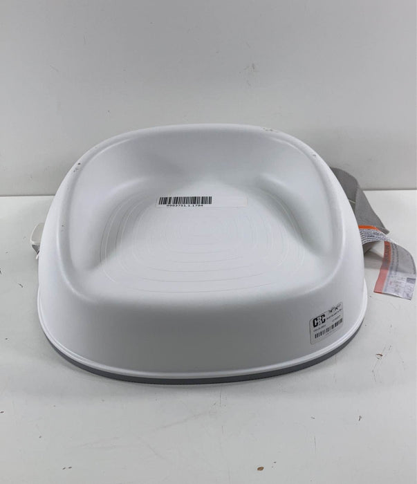 used BabyBjorn Booster Seat, White, gently used