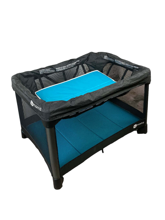 used 4moms Breeze Playard, 1028, Black