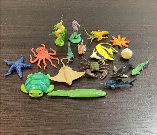 secondhand BUNDLE Plastic Animals