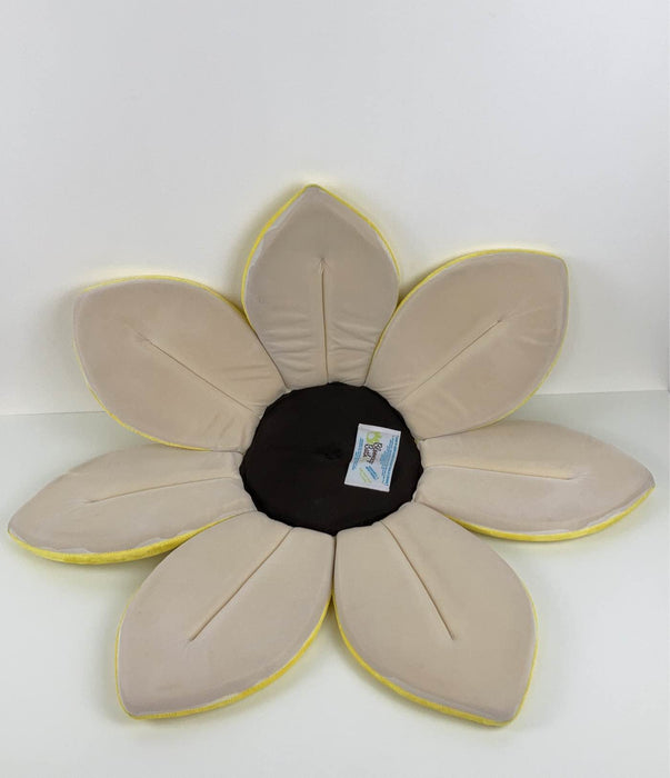 Shop Blooming Bath Baby Bath, Canary Yellow at GoodBuy Gear