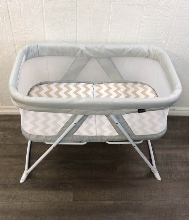 used MiClassic Rocking Bassinet One-second Fold Travel Crib