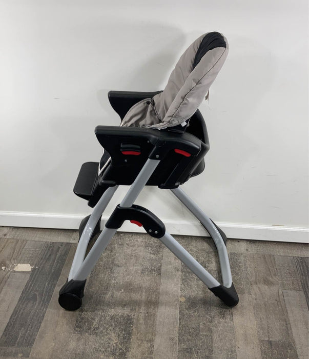 Shop Graco DuoDiner DLX 6-in-1 High Chair, Nude/Black at GoodBuy Gear