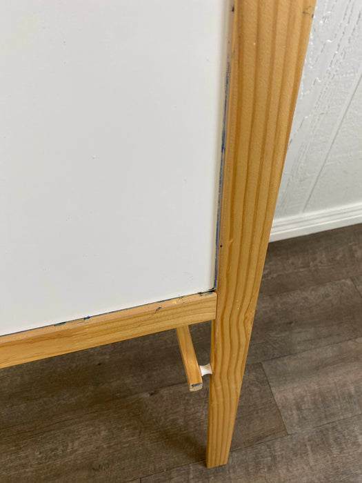 used Unknown Chalkboard And Dry Erase Easel
