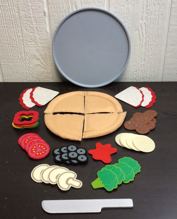 used Melissa & Doug Felt Play Pizza