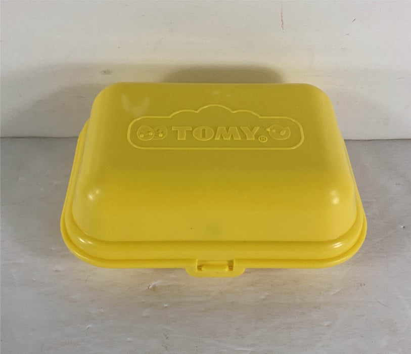 Shop TOMY Hide And Squeak Eggs at GoodBuy Gear