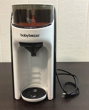 Why We Love the Baby Brezza Formula Pro Advanced Dispenser