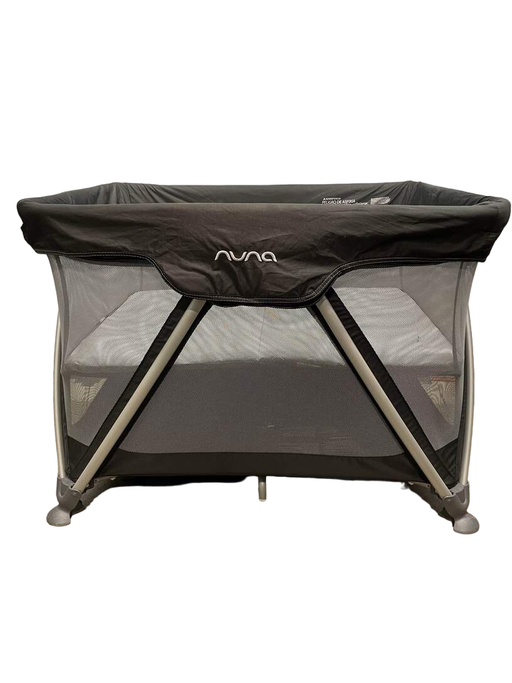 secondhand Nuna SENA Playard, Black