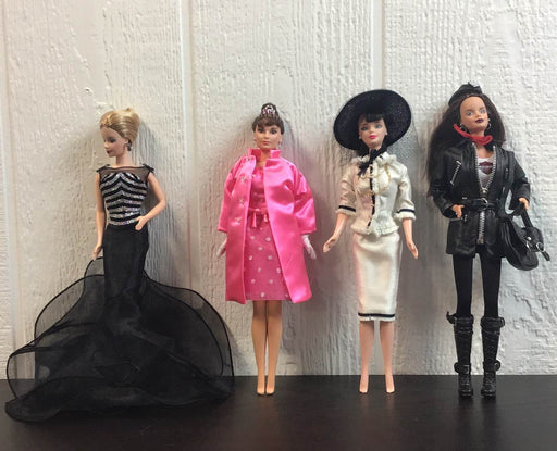 used BUNDLE Barbies