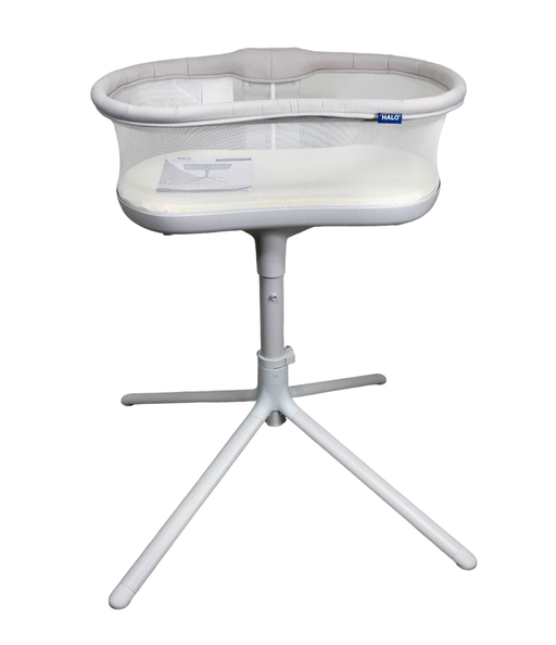 used Halo Bassinest Swivel Sleeper 3.0, Grey