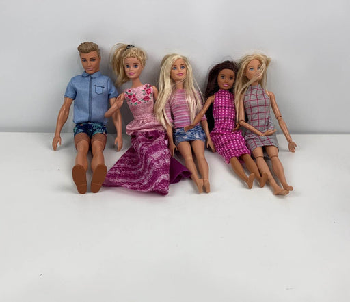 used BUNDLE Barbies