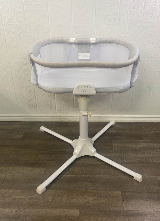 used Halo BassiNest Swivel Sleeper Luxe Plus Series
