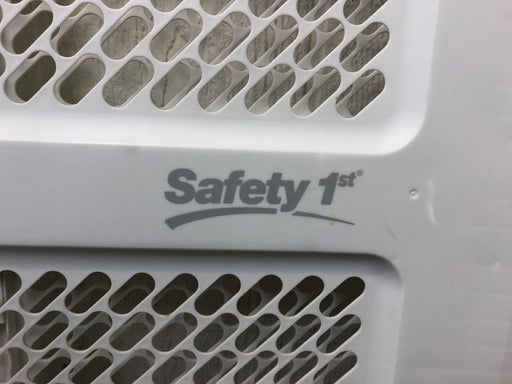 secondhand Safety 1st Easy Fit Security Gate