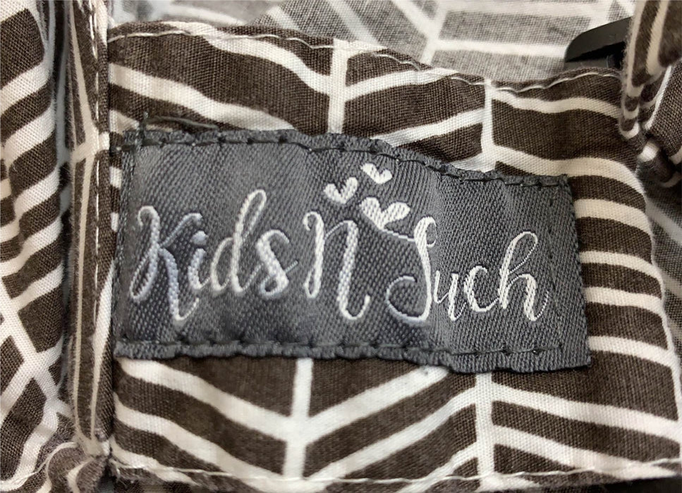 Shop Kids N’ Such Nursing Cover With Sewn In Burp Cloth, Black and White at GoodBuy Gear