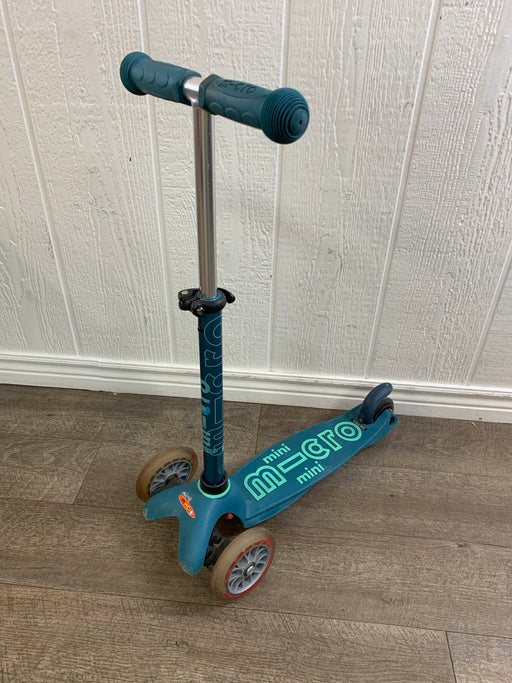 Shop Micro Mini Deluxe Kick Scooter at GoodBuy Gear