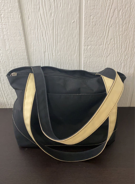 Shop Medela Breast Pump Shoulder Bag at GoodBuy Gear