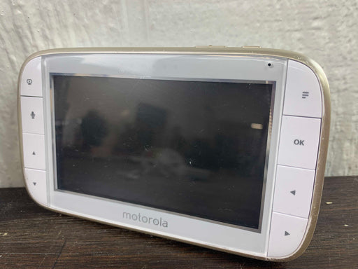 secondhand Motorola MBP855CONNECT Portable 5-Inch Color Screen Video Baby Monitor with Wi-Fi and One Camera