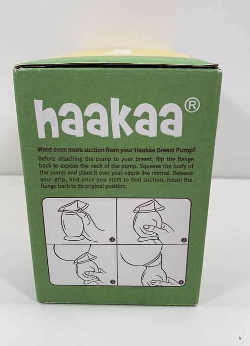 Shop Haakaa Manual Breast Pump With Suction Base And Flower Stopper at GoodBuy Gear