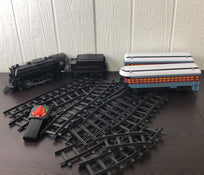used Lionel Polar Express Battery Operated Model Train Set with Remote Control