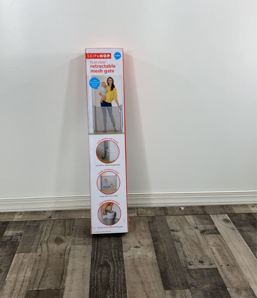 Skip Hop Playview Retractable Mesh Gate