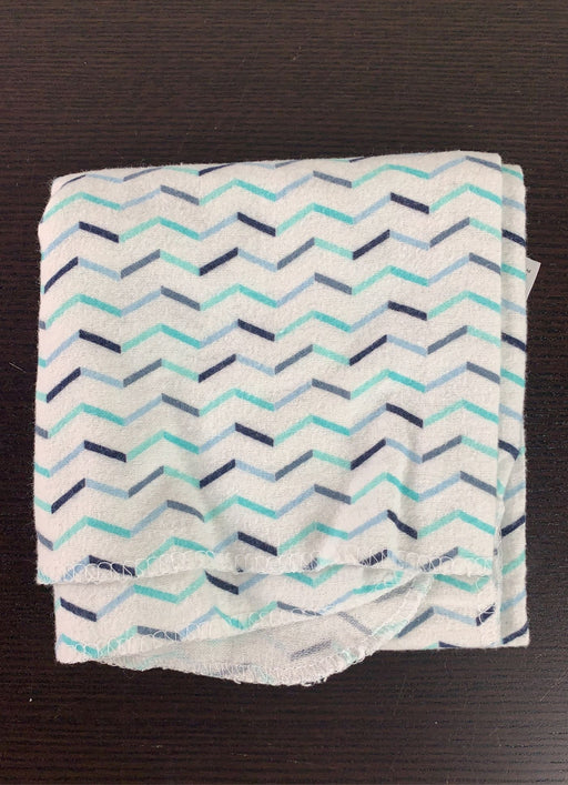 secondhand Luvable Newborn Cotton Blanket