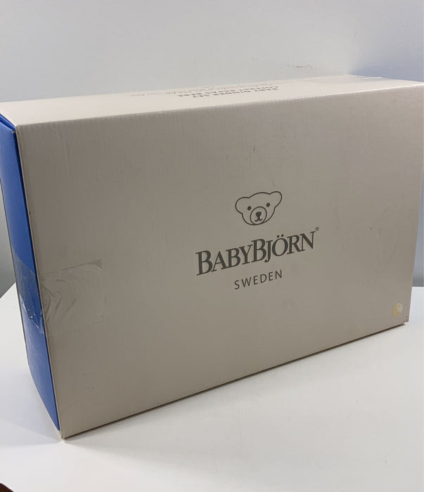 used BabyBjorn Baby Dinner Set