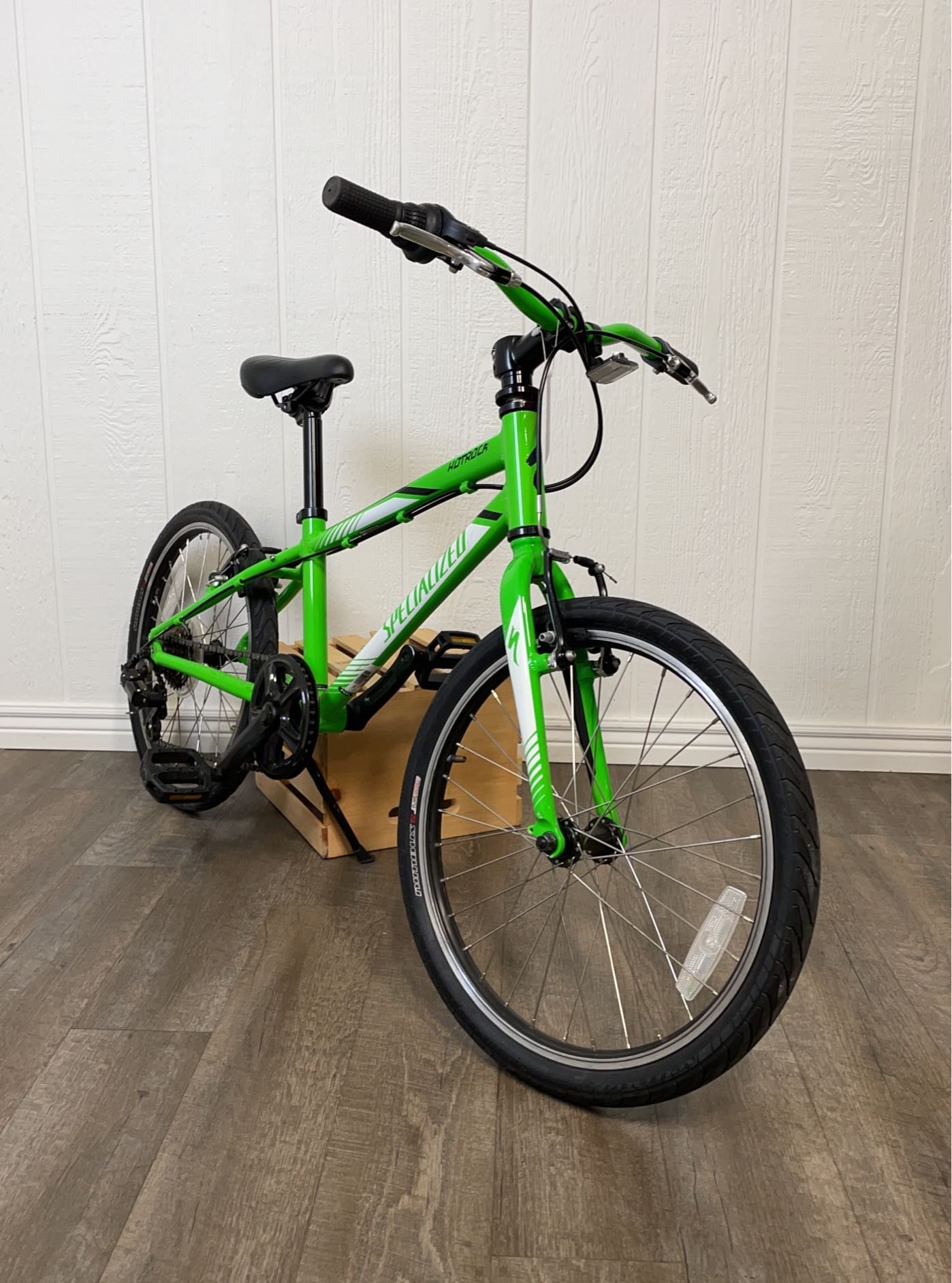 Specialized hotrock deals 20 green