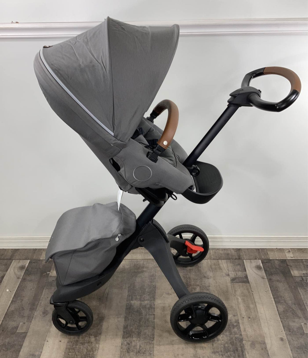grey stokke pram Stokke Xplory Stroller, 2021, Modern Grey