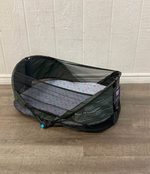 used Brica Fold ‘n Go Travel Pod