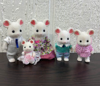 used BUNDLE Calico Critters