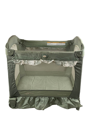 Graco Travel Lite Crib With Stages Manor