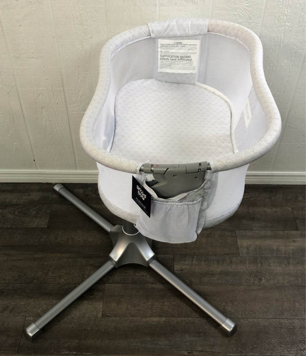 Shop Halo BassiNest Swivel Sleeper, Premiere Series at GoodBuy Gear