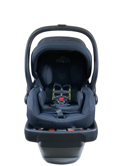 used UPPAbaby MESA V2 Infant Car Seat, Jake (Black), 2023