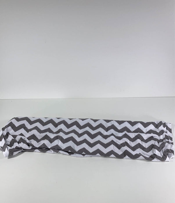 used Itzy Ritzy Breastfeeding Scarf