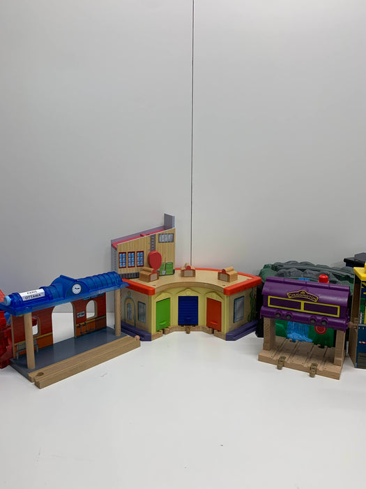 Shop BUNDLE Train Tracks, Depots, and Accessories at GoodBuy Gear