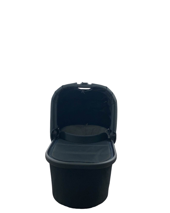 Shop UPPAbaby V2 Bassinet, Jake (Charcoal), 2023 at GoodBuy Gear