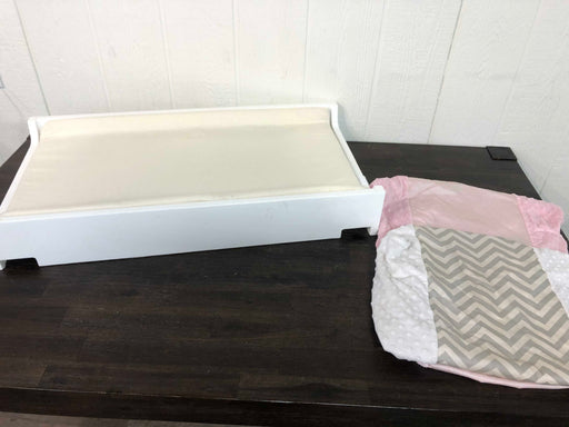 used Bloom Universal Change Tray With Mat