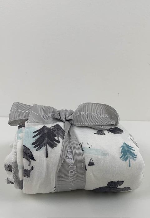 secondhand Angel Dear Swaddle Blanket