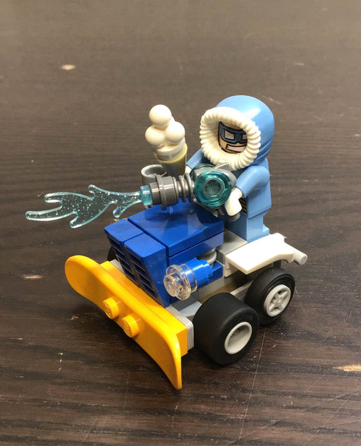 secondhand LEGO DC Comics Mighty Micros The Flash Vs. Captain Cold (76063)