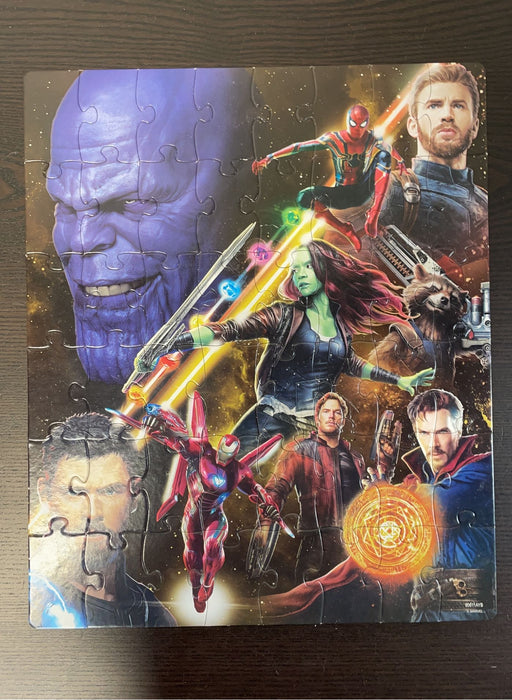 secondhand Marvel Avengers Infinity War 48-piece Puzzle In Carry-All Tin Lunch Snack Box