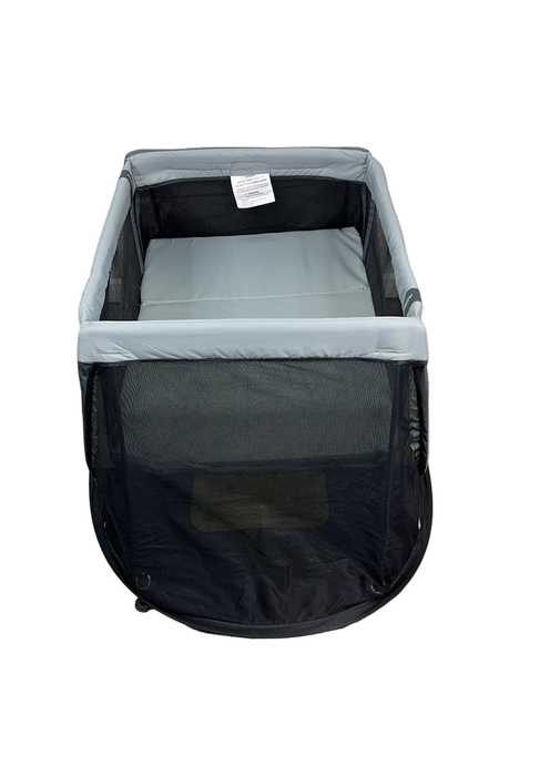 secondhand Aeromoov Instant Travel Playard, Grey Rock