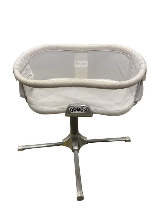 secondhand Halo BassiNest Swivel Sleeper Premiere Series