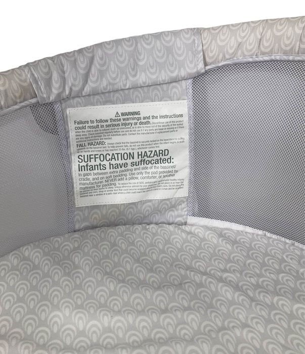 used Halo BassiNest Swivel Sleeper, Premiere Series