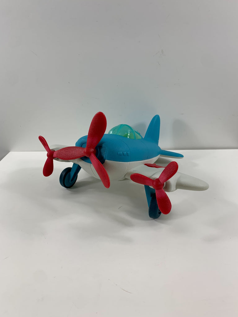 B. Toys Airplane, Happy Cruisers