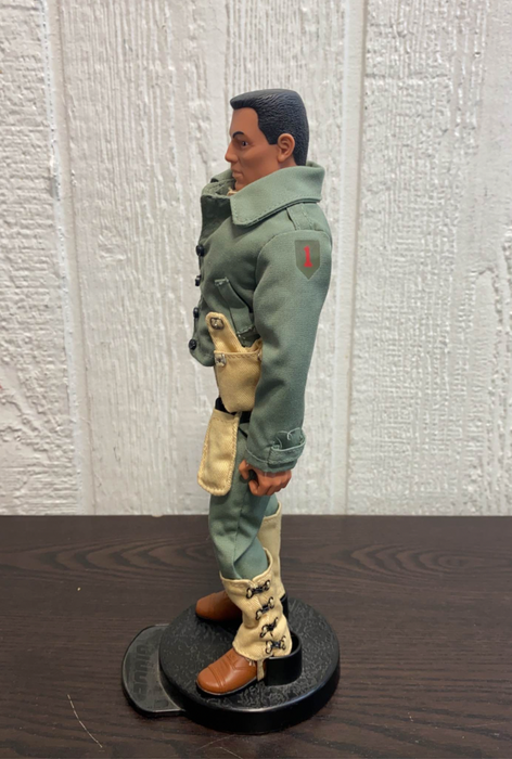 Hasbro GI Joe Classic Collection Figure, D-Day Salute