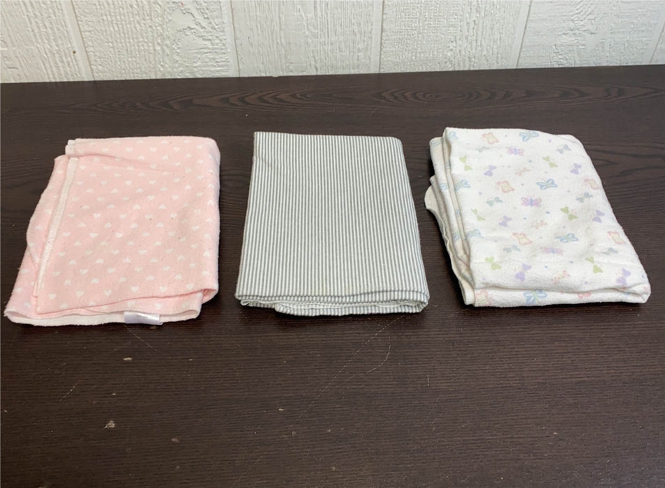 Shop BUNDLE Receiving Blankets, Carter’s at GoodBuy Gear